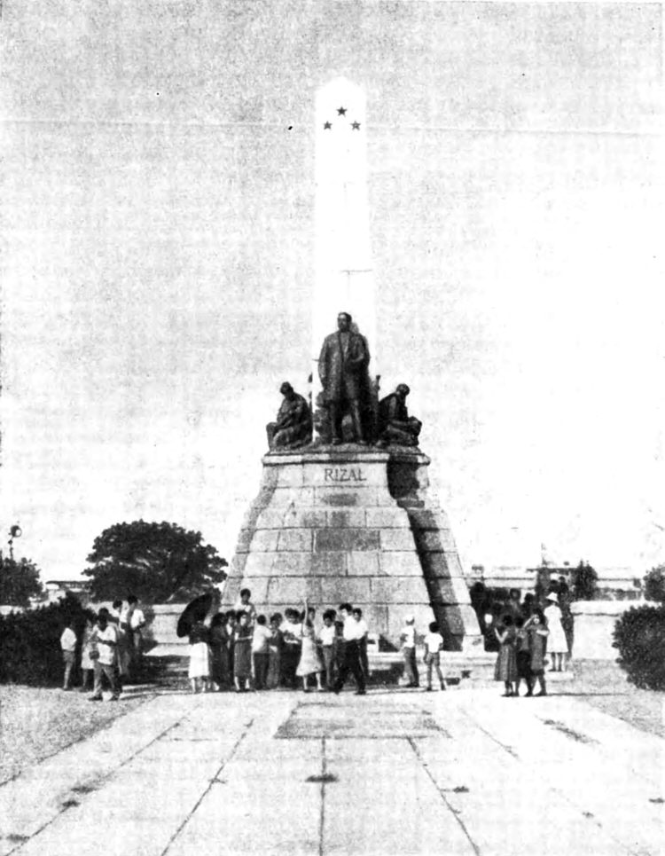 Памятник Хосе Рисалю
