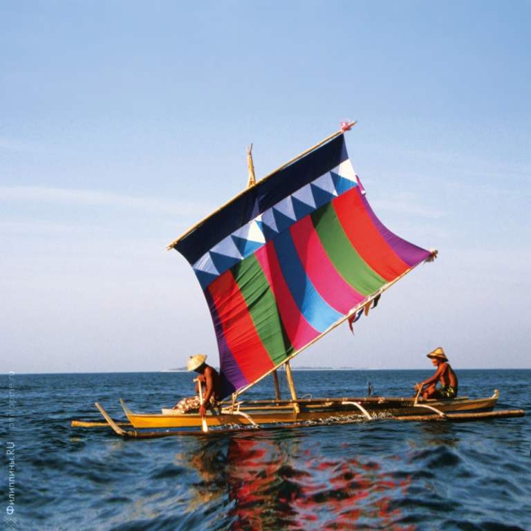 Типичная парусная лодка — винта